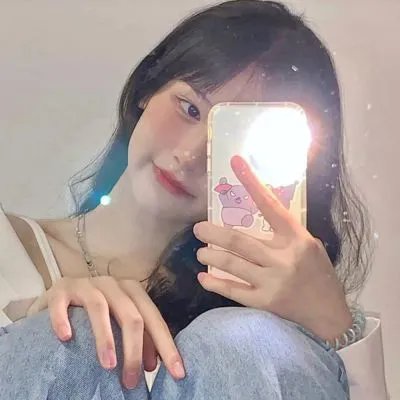伪情半生封面